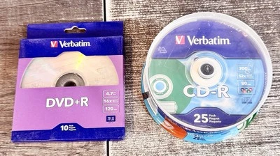 25-Pak Verbatim VIBRANT COLOR SURFACE 52X 80-Min CD-R's Verbatim 98433 & DVD + R - Image 1 of 2