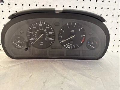 1999 宝马 E39 528I 仪表组速度计里程表原始设备制造商 163K 英里 — 第 1/4 张图片