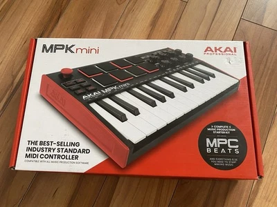 Akai Professional MPK Mini Keyboard and Pad Controller Boxed - Imagen 1 de 3