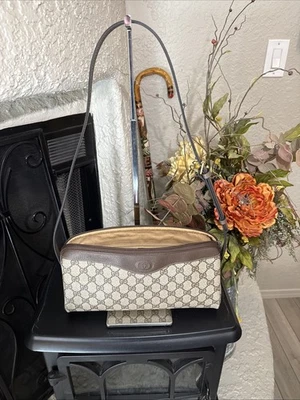 Bolso de Hombro Colección Accesorios Gucci Vintage - Lona GG - Borde Cuero Marrón Foto 1 de 4
