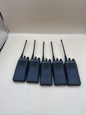 LOT OF 5 Motorola Digital Cp100d Radios UHF ,Tested Working - Image 1 of 4