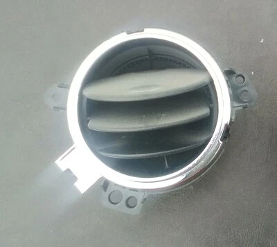 2006 2007 2008 2009 2010 Chrysler PT Cruiser Climate AC Heat HVAC Dash Vent OEM - Image 1 of 2