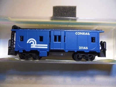 N - Model Power 3123- Bay Window Caboose, Conrail 21146    Knuck cpl - Image 1 of 2