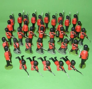 Britains Herald / Guardie assortite x37 - Foto 1 di 8