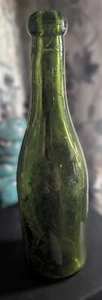 1885-1915 Green Glass Mineral Water Bottle - Turn Mold Made - Picture 1 of 8