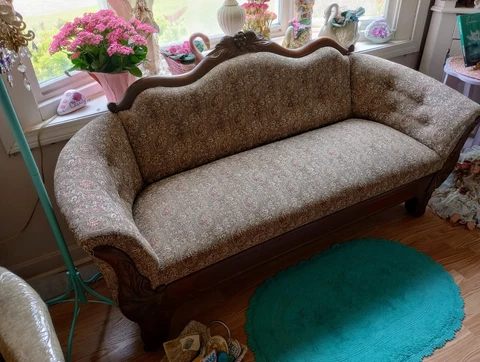 Antique Victorian Sofa Great Condition pillows included As seen in picture Cover