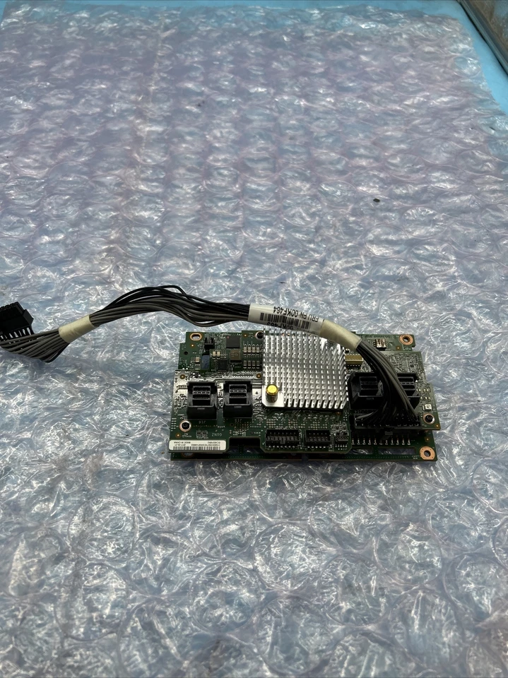 LENOVO X3650 M5 PLUS 8X 2.5 HS HDD Expander Kit w/Cable 00KF824 - Image 1 of 4