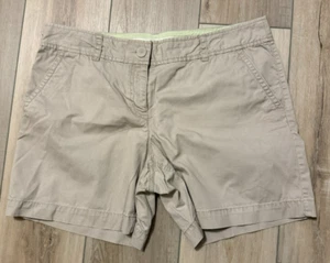 Ann Taylor LOFT Women's Shorts Size 10 Khaki Chino Pockets Belt Loops Zipper - Picture 1 of 4