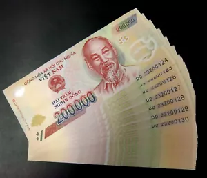 Vietnam 1 Million Dong = 200,000$ x 5 notes. UNC condition, Consecutive notes - Picture 1 of 2