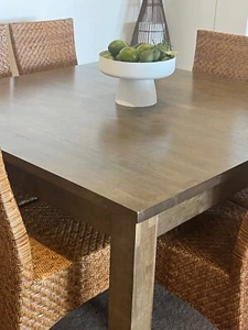 Dining table - square, wooden - good condition - Picture 1 of 7