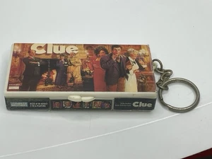 Vintage Hasbro Clue Mini Travel Board Game Keychain 1998 - Picture 1 of 6