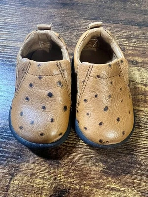 Sapato Moc Roper Baby Slip-On Tamanho 2 – Estampa Marrom Avestruz Sola Macia - Imagem 1 de 4