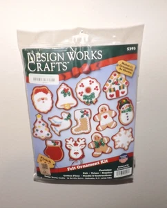 Kit de adornos de fieltro Design Works Crafts - Imagen 1 de 2