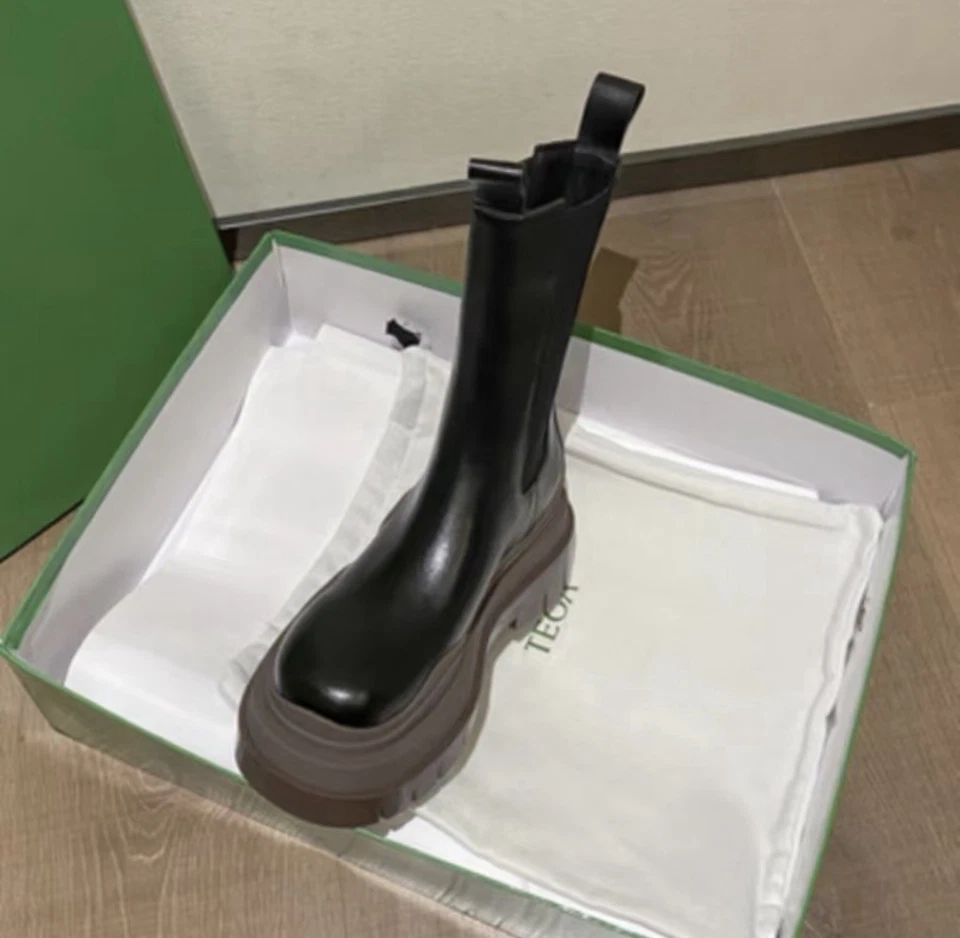 Botas femininas Bottega Veneta salto bloco panturrilha média couro preto tamanho 38 - Imagem 1 de 4