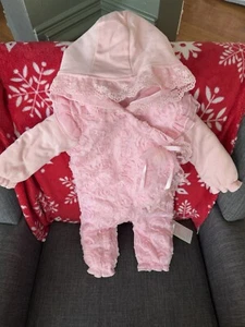 NEWBORN BABY SNOWSUIT PINK QUILTED HOODED WARM PRAMSUIT FRILL & BOWS 0-12 MONTH - Picture 1 of 11