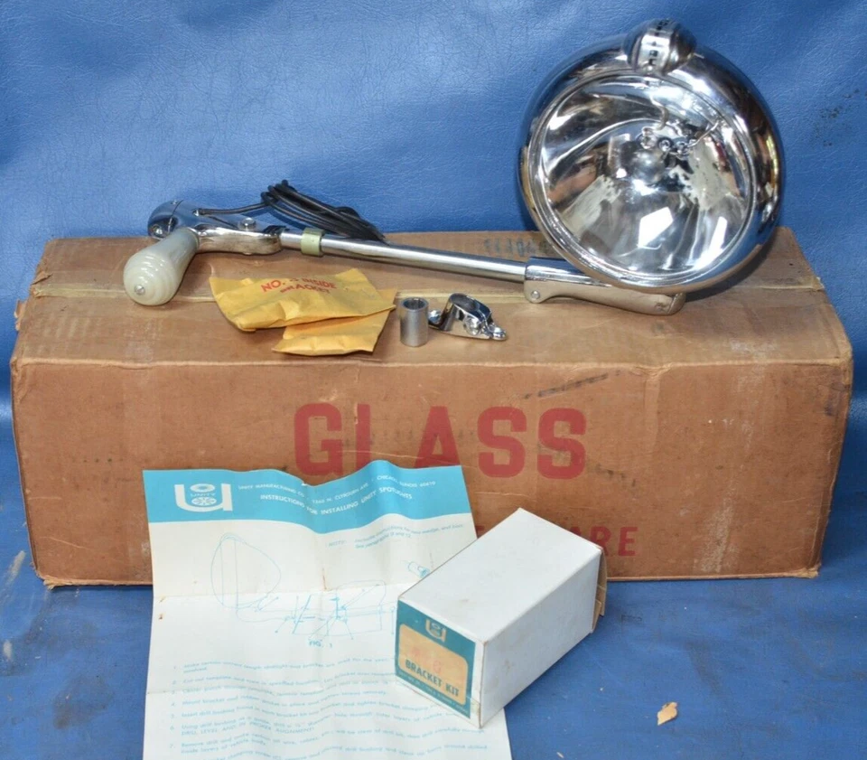 Nuevo de Lote Antiguo Cadillac Unity Modelo H1 Foco Cromo 6v BLANCO Mango Vintage Original Acc Foto 1 de 4