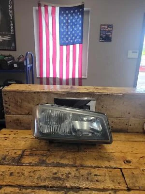 05-07 SILVERADO 1500 2500 3500 FAROL DIANTEIRO DIREITO DO PASSAGEIRO ESTILO CLÁSSICO FABRICANTE DE EQUIPAMENTO ORIGINAL - Imagem 1 de 4