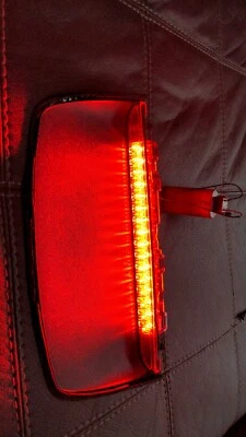 08-09 Pontiac G8 / 11-17 Caprice / 14-17 Chevy SS высокое крепление 3-й стоп-сигнал оригинальный - Изображение 1 из 4