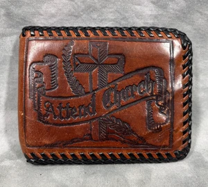 Cartera de cuero vintage - "Asistir a la iglesia" con versículo bíblico Hechos 2:38 - Hecha a mano - Imagen 1 de 5