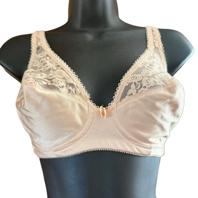 Sujetador Vintage Adonna 36C Nylon Encaje Satinado Sedoso Segunda Piel Brillante Círculo Inalámbrico Foto 1 de 4