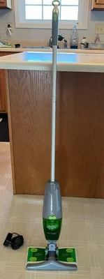 Aspiradora barredora Swiffer aspiradora sin cable con cargador Clean Works EC Foto 1 de 4