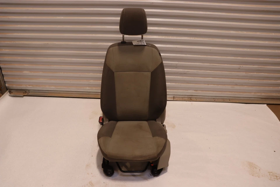 Ford Focus 2012 sedán delantero izquierdo lado del conductor gris tela manual OEM Foto 1 de 4