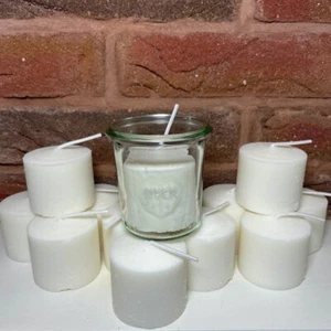 Set 12 Kerzen aus recycelter Biomasse ohne Hülle, +-12h Brenndauer + 2 Gläser - Bild 1 von 1