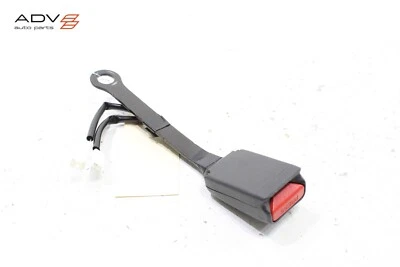 2017 - 2019 NISSAN ROGUE SPORT FRENTE DIREITA CINTO DE SEGURANÇA FIVELA FABRICANTE DE EQUIPAMENTO ORIGINAL - Imagem 1 de 4