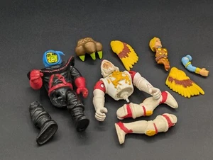 Lot of 3 Vintage 1983 LJN Advanced Dungeons & Dragons Action Figure Part Lot - Picture 1 of 2