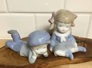 Vintage Figurines Boy & Girl Blue White Japan Florist Quality for rb Ceramic 2pc - Picture 1 of 10