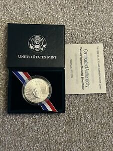 1994-P Vietnam Veterans Memorial Commemorative Proof Silver Dollar