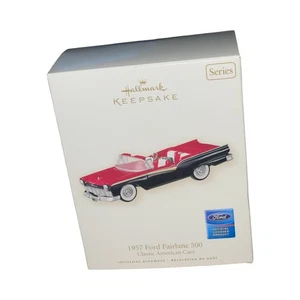 Hallmark Ornament 1957 Ford Fairlane 500 Classic American Cars  2007 - Picture 1 of 2
