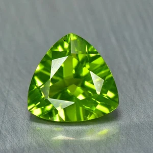 1.83Ct Trillion_Attractive Transparent Unheated Green Peridot _Pakistan - Picture 1 of 1