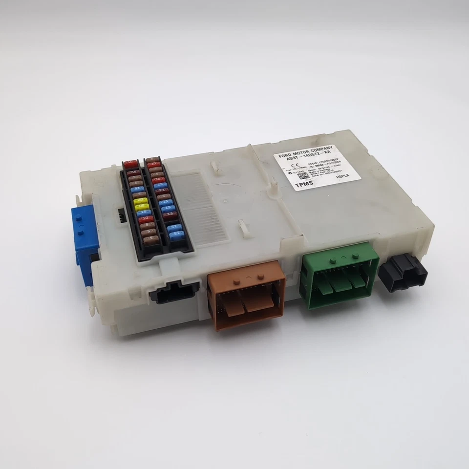 Land Rover LR2 2010 2011 módulo de conexión de caja de fusibles OEM AG9T-14D572-KA Foto 1 de 4