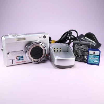 Vivitar Digital Camera Vivicam 8600s 8.1MP Silver Tested Full Working Set - Image 1 of 4