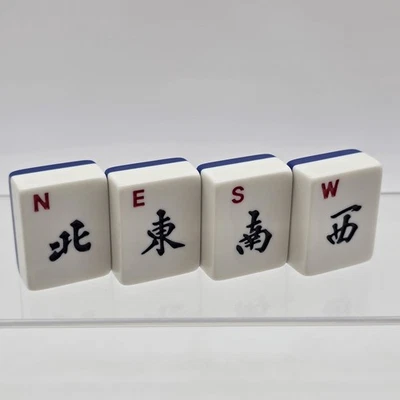 Lote de 4 piezas de repuesto para azulejos Winds Mahjong Mah-Jongg blanco y azul Foto 1 de 4