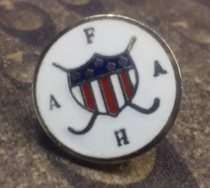 Vintage Feldhockey Pin Anstecker USA Amerikanische Flagge Schild - Bild 1 von 4