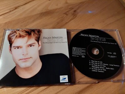 Ricky Martin ‎– The Cup Of Life (The Official Song Of The World Cup, France '98 - Bild 1 von 2