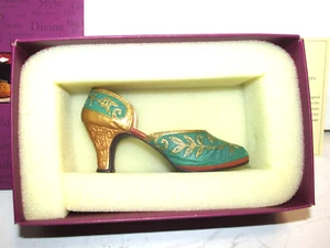 1999 Just The Right Shoe "CARVED HEEL" #25096 Raine w/ box & papers Circa 1921 - Picture 1 of 13