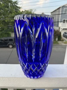 Vintage große böhmische Kristallvase kobaltblau geschliffen bis klar 9,5 Zoll - Bild 1 von 8