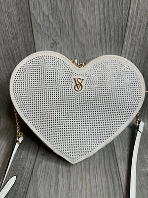 Bolso Bandolera Victoria’s Secret Negro Estrás Forma Corazón Nuevo sin Etiquetas Foto 1 de 4