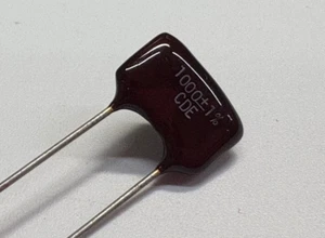 1pcs - CDE 1000P 500V 1% Silvered Mica Capacitor - Picture 1 of 7
