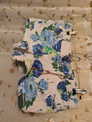 Vanilla Star Size 11 Juniors Girlfriend Jean Shorts Denim floral - Image 1 of 3