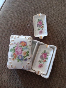 Vintage Porcelain Cigarette Holder with Base and 2 Matching Ashtrays. - Picture 1 of 8