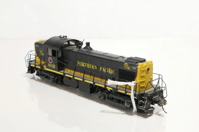 Kato HO Scale Locomotive DCC Northern Pacific 802 #RS-3 - Image 1 of 4
