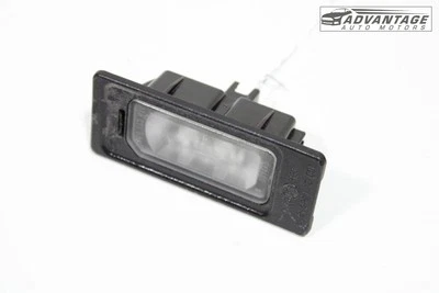 AUDI A7 QUATTRO 2012-2018 TRASERO IZQUIERDO MALETERO TAPA MATRÍCULA LUZ LÁMPARA OEM Foto 1 de 4