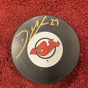 David Clarkson Signed New Jersey Devils Puck Autograph NHL - Picture 1 of 1