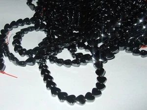 - Pietre Dure Forate a Filo - EMATITE cuore stondato 6x2 mm 70-72 pz ca. - Picture 1 of 1