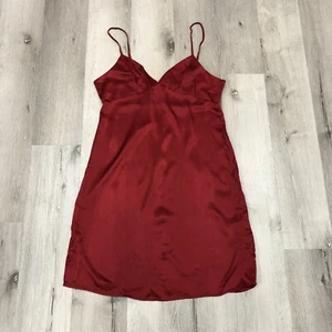 Forever 21 Cocktailkleid aus gewebtem Satin L rot - Bild 1 von 5