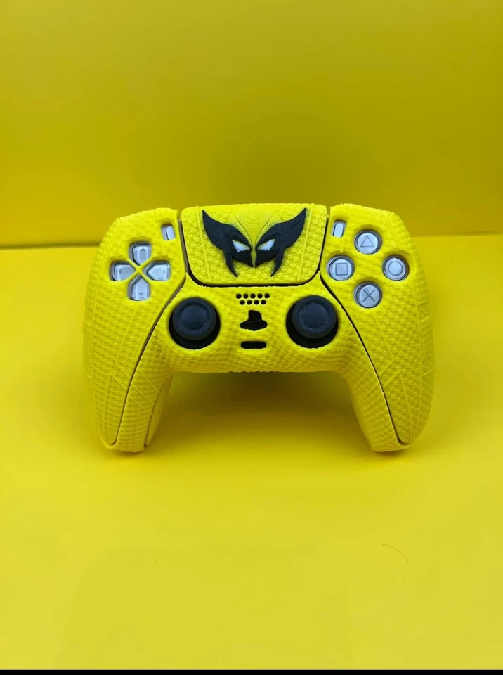 PS5 Controller Cover , Wolverine Inspired Joystick Controller Cover - Image 1 of 3